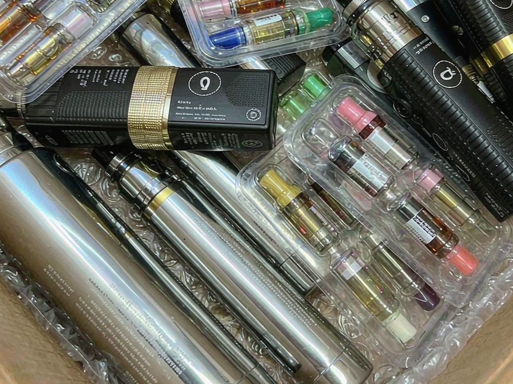B2B Supply of Aeku e-liquid — bulk case
