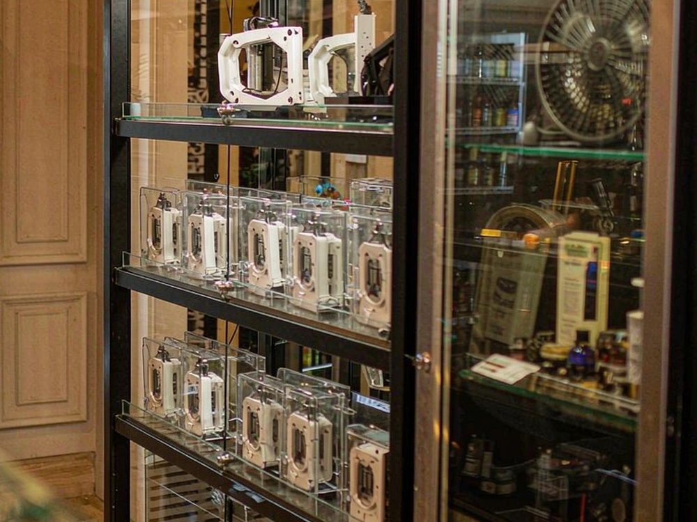 Buyer's Guide to Aeku devices — for resellers