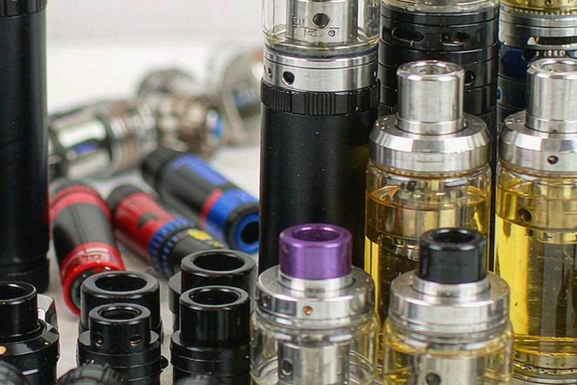 Comparison of Aeku accessories Suppliers — container load
