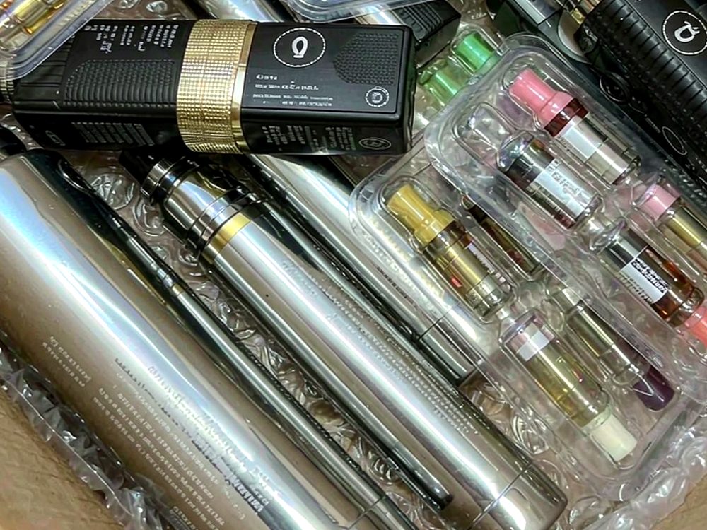 Comparison of Aeku products Suppliers — bulk case