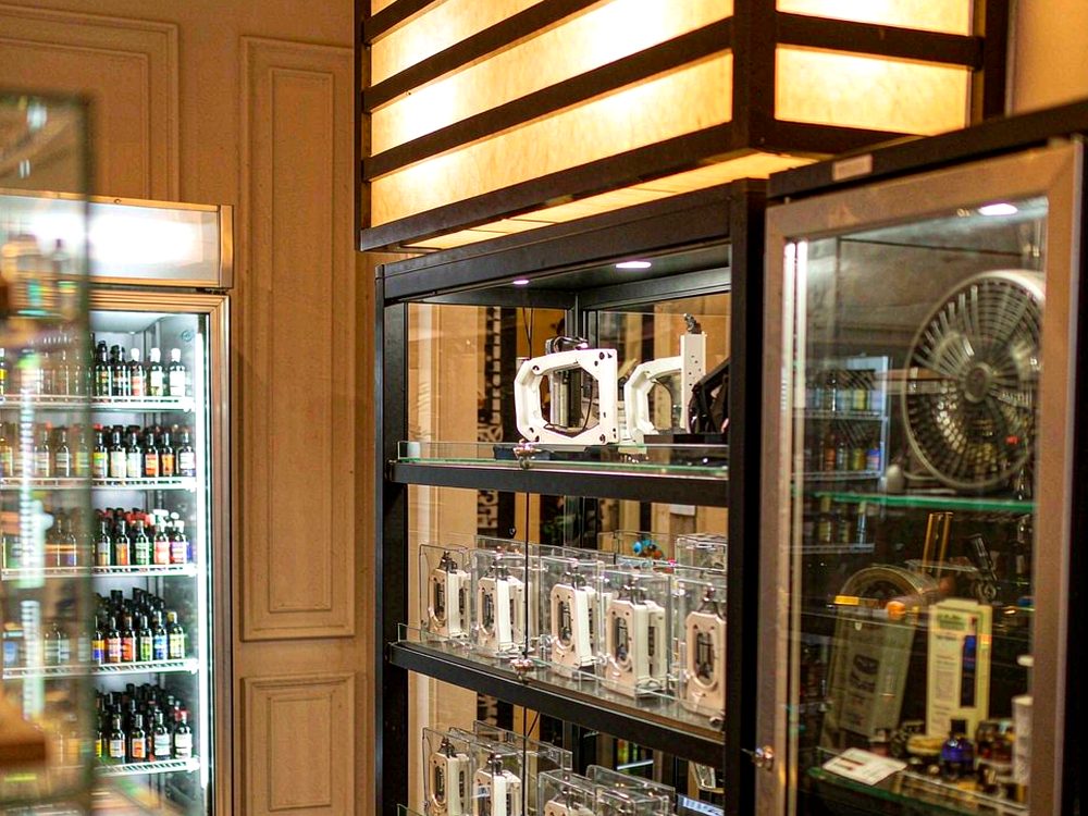 How to Store Aeku accessories — bulk case