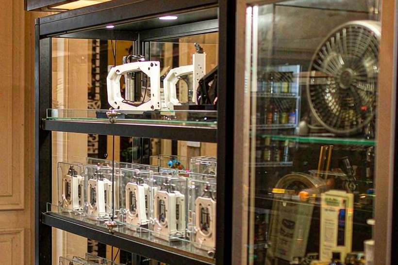 How to Store Aeku e-liquid — container load