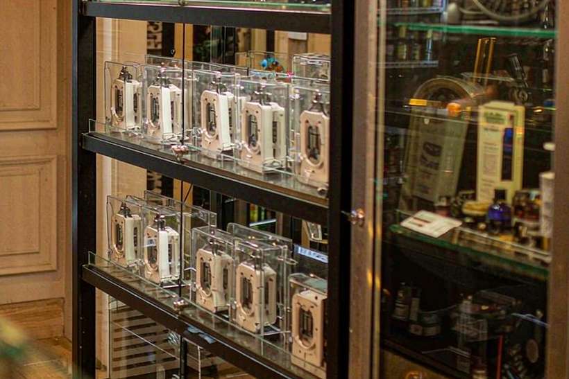 MOQ and Lead Time for Aeku accessories — container load