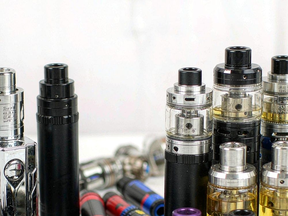 MOQ and Lead Time for Aeku tanks — with fast shipping