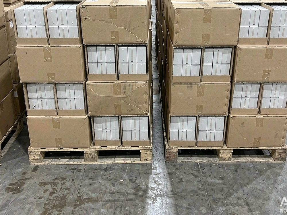 Restocking Aeku e-liquid — bulk case