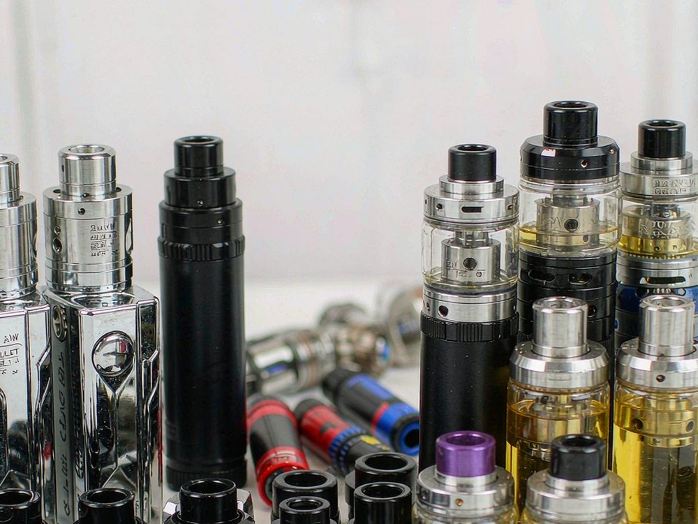 Shipping Guide for Aeku tanks — no minimum MOQ