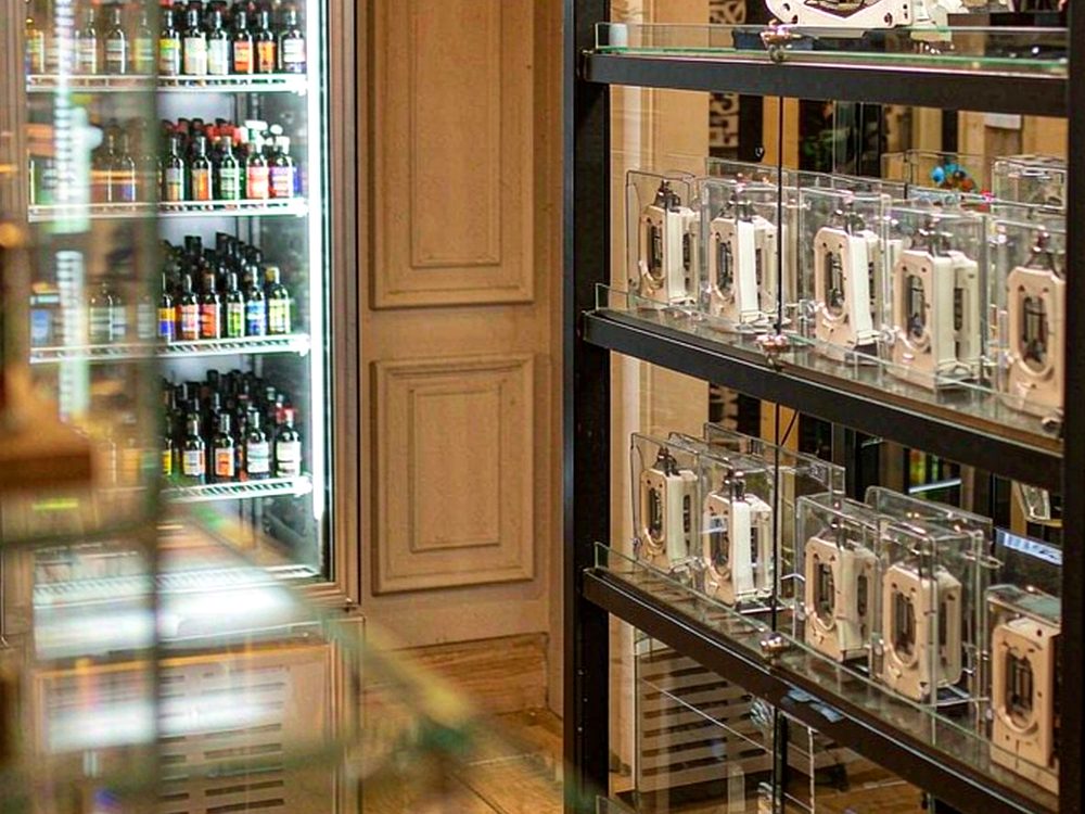 Trend Report on Aeku products — bulk case