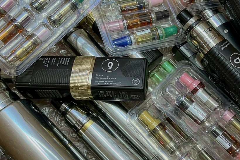 Warehouse Options for Aeku devices — age-verified
