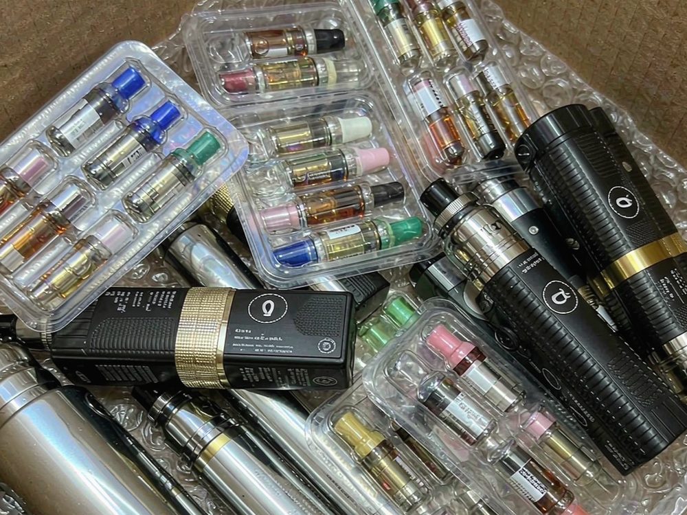 Warehouse Options for Aeku devices — no minimum MOQ