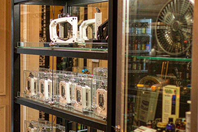 Warehouse Options for Aeku products — Middle East