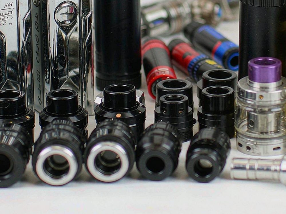 Wholesale Aeku hardware — bulk case